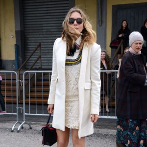 Elizabeth Olsen arrive au Via Valtellina, 7 pour assister au défilé Gucci. Milan, le 24 février 2016.