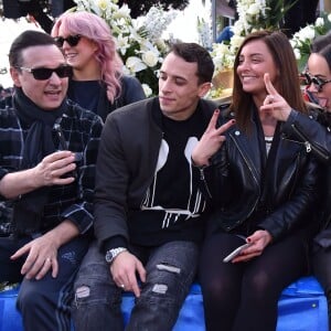 Jean-Marc Généreux, Jaclyn Spencer, Grégoire Lyonnet, Priscilla Betti et Alizée, en compagnie de la troupe de Danse avec les Stars, lors de la 4e bataille de fleurs dans le cadre du Carnaval de Nice le 24 février 2016. © Bruno Bebert