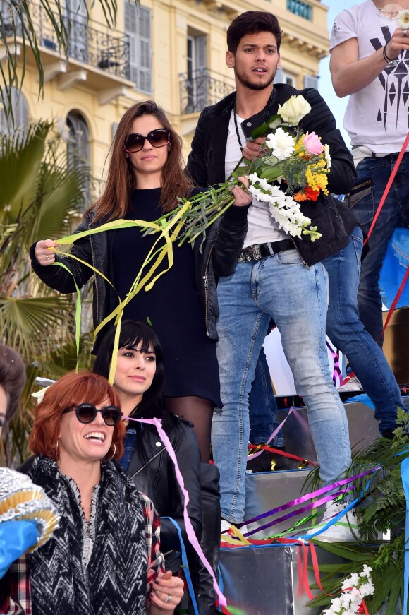 Fauve Hautot, Denitsa Ikonomova et Rayane Bensetti, en compagnie de la troupe de Danse avec les Stars, lors de la 4e bataille de fleurs dans le cadre du Carnaval de Nice le 24 février 2016. © Bruno Bebert