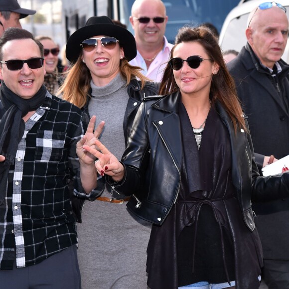 Jean-Marc Généreux, Silvia Notargiacomo et Priscilla Betti, en compagnie de la troupe de Danse avec les Stars, lors de la 4e bataille de fleurs dans le cadre du Carnaval de Nice le 24 février 2016. © Bruno Bebert
