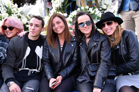 Jaclyn Spencer, Grégoire Lyonnet, Priscilla Betti, Alizée et Silvia Notargiacomo, en compagnie de la troupe de Danse avec les Stars, lors de la 4e bataille de fleurs dans le cadre du Carnaval de Nice le 24 février 2016. © Bruno Bebert
