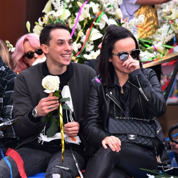 Jean-Marc Généreux, Jaclyn Spencer, Grégoire Lyonnet et sa compagne Alizée, en compagnie de la troupe de Danse avec les Stars, lors de la 4e bataille de fleurs dans le cadre du Carnaval de Nice le 24 février 2016. © Bruno Bebert