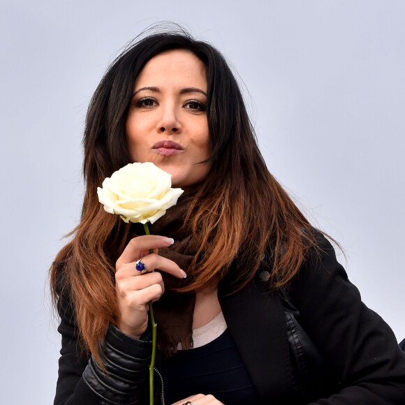 Fabienne Carat, en compagnie de la troupe de Danse avec les Stars, lors de la 4e bataille de fleurs dans le cadre du Carnaval de Nice le 24 février 2016. © Bruno Bebert