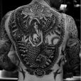Adam Levine dévoile une photo de son nouveau tatouage dans le dos en forme de sirène. Photographie publiée sur Instagram, le 25 février 2016.