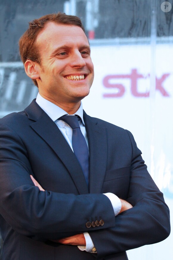 Emmanuel Macron, Ministre de l'Economie, de l'industrie et du Numérique - Emmanuel Macron visite le chantier STX France le 1er février 2016 à Saint-Nazaire lors de la cérémonie des pièces du paquebot MSC Meraviglia.
