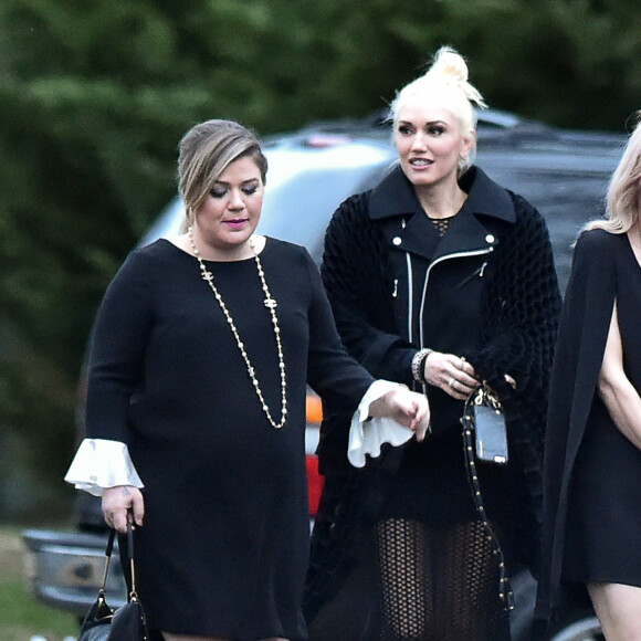 Semi-Exclusif - Gwen Stefani et Kelly Clarkson se rendent au mariage de d'Amanda Craig, une amie de Blake Shelton, à Nashville, le 9 janvier 2016.