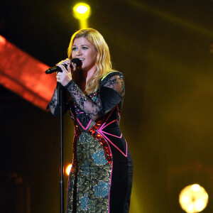 Kelly Clarkson sur la scène des 'VH1 Divas' à Los Angeles, le 16 décembre 2012