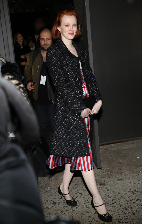 Karen Elson au défilé Marc Jacobs lors de la fashion week de New York le 18 février 2016.