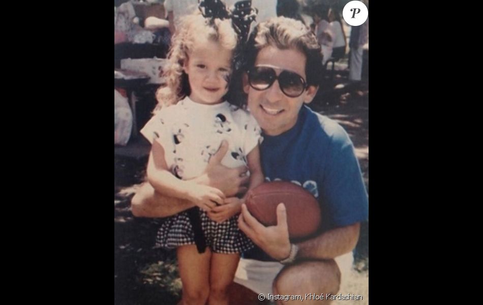 Photo de Khloé Kardashian et son père Robert Kardashian publiée le 22