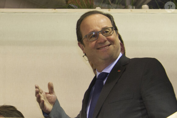 Le président de la république François Hollande inaugure le 53ème salon de l'agriculture à Paris le 27 février 2016.