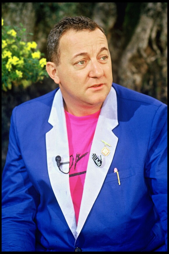 Coluche interviewé lors du Festival de Cannes, le 2 mai 1985.