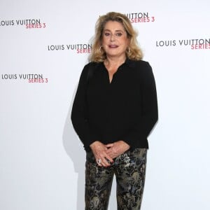 Catherine Deneuve - People à la soirée "Louis Vuitton Séries 3" lors de la fashion week de Londres. Le 20 septembre 2015