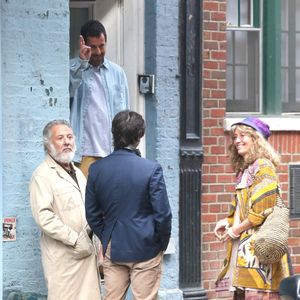 Adam Sandler, Dustin Hoffman et Emma Thompson sur le tournage du film "YDKK (Yen Din Ka Kissa)" à New York le 11 Mars 2016.
