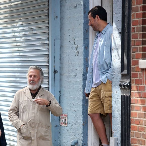 Adam Sandler et Dustin Hoffman - Adam Sandler, Dustin Hoffman et Emma Thompson sur le tournage du film "YDKK (Yen Din Ka Kissa)" à New York le 11 Mars 2016.