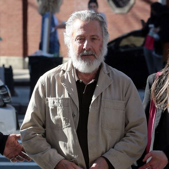 Dustin Hoffman - Adam Sandler, Dustin Hoffman et Emma Thompson sur le tournage du film "YDKK (Yen Din Ka Kissa)" à New York le 11 Mars 2016.