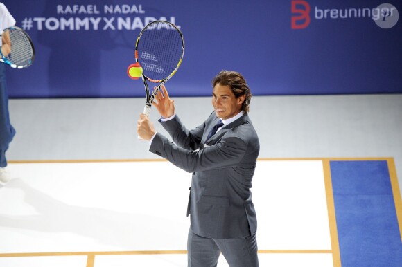 Rafael Nadal - Photocall de Rafael Nadal pour la marque "TommyXNadal" à Stuttgart pendant un événement autour du tennis le 10 novembre 2015.