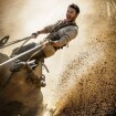 Jack Huston est Ben-Hur devant Morgan Freeman et ses dreadlocks