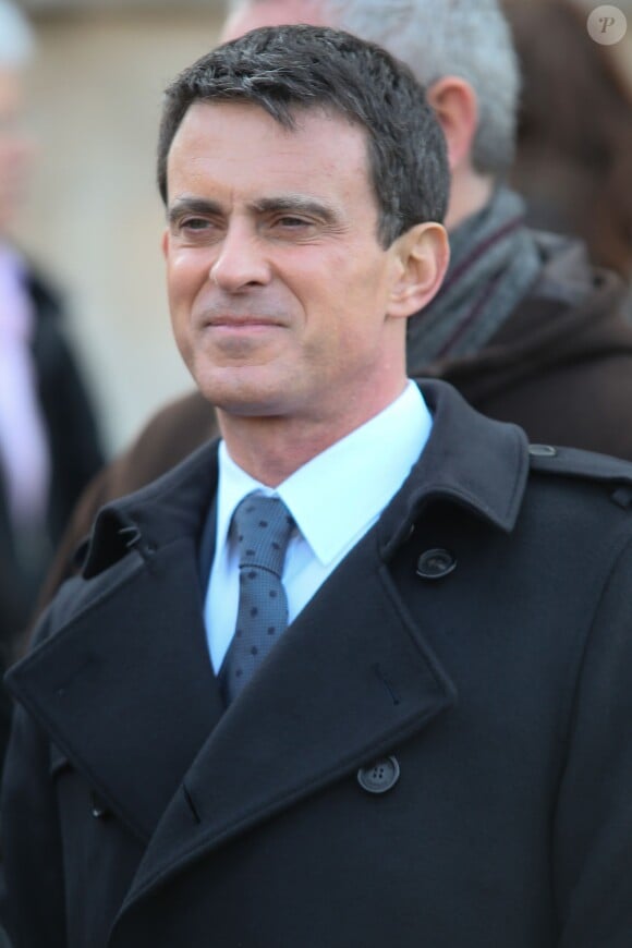 Exclusif - Manuel Valls - Obsèques de Claude Estier au crématorium du cimetière du Père-Lachaise à Paris, le 17 mars 2016.