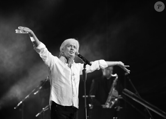 La chanteur Dave en concert à Lesquin pour la fête de la Musique le 21 juin 2013.