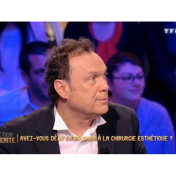 Julien Lepers dans Action ou vérité, le 18 mars 2016 sur TF1.
