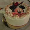 EnjoyPhoenix fete ses 21 ans : Un gâteau Mickey ? La surprise de sa soeur Juliette