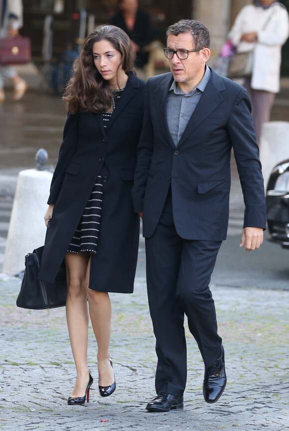 Dany Boon et sa femme Yaël - Obsèques de Sylvie Joly en l'église Saint-Sulpice à Paris. Le 9 septembre 2015