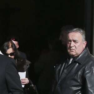 La chanteuse française Mireille Mathieu, sa soeur Monique Mathieu et le reste de la famille - Obsèques de Marcelle-Sophie Mathieu en l'église Notre Dame de Lourdes en Avignon, le 24 Mars 2016. © Patrick Bernard/ Bestimage