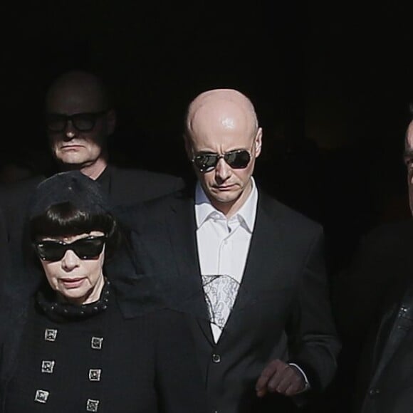 La chanteuse française Mireille Mathieu - Obsèques de Marcelle-Sophie Mathieu en l'église Notre Dame de Lourdes en Avignon, le 24 Mars 2016. © Patrick Bernard/ Bestimage