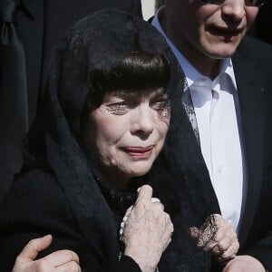 Mireille Mathieu - Obsèques de Marcelle-Sophie Mathieu en l'église Notre Dame de Lourdes en Avignon, le 24 Mars 2016. © Patrick Bernard/ Bestimage