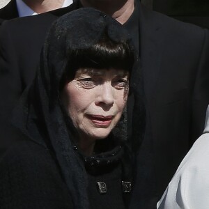 Mireille Mathieu - Obsèques de Marcelle-Sophie Mathieu en l'église Notre Dame de Lourdes en Avignon, le 24 Mars 2016. © Patrick Bernard/ Bestimage