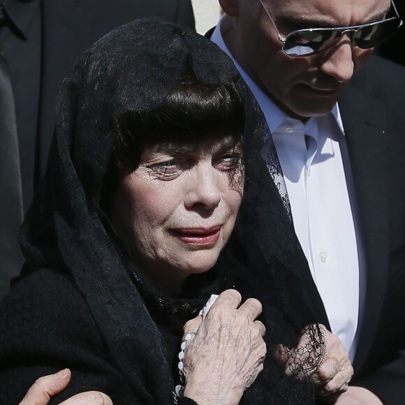 Mireille Mathieu - Obsèques de Marcelle-Sophie Mathieu en l'église Notre Dame de Lourdes en Avignon, le 24 Mars 2016. © Patrick Bernard/ Bestimage