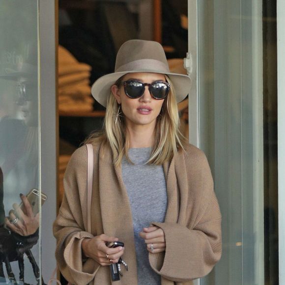 Rosie Huntington-Whiteley à West Hollywood, Los Angeles, le 15 mars 2016.