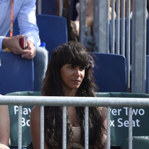 Shy'm a assisté impuissante à la déroute de son compagnon Benoît Paire au troisième tour du Masters 1000 de Miami le 27 mars 2016, battu par Richard Gasquet 6-3, 6-0.