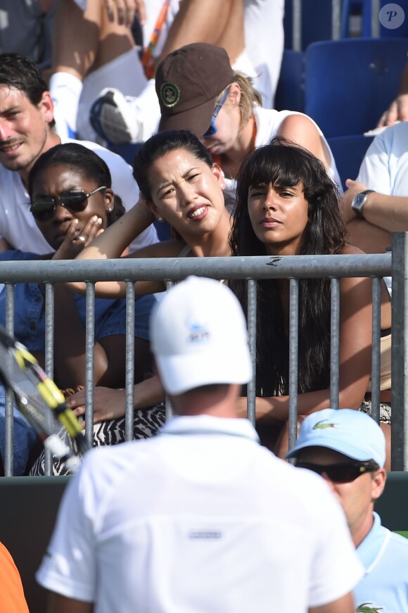 Shy'm a assisté impuissante à la déroute de son compagnon Benoît Paire au troisième tour du Masters 1000 de Miami le 27 mars 2016, battu par Richard Gasquet 6-3, 6-0.