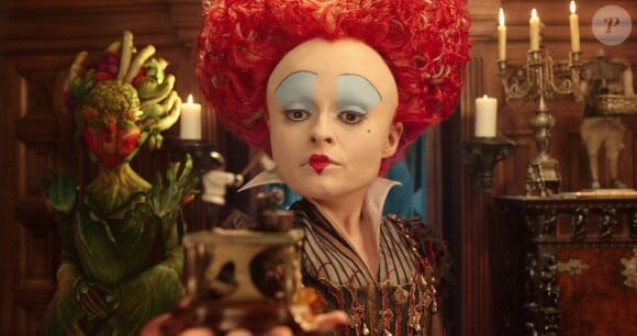 Helena Bonham Carter dans Alice de l'autre côté du miroir.