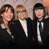 Tina Kieffer (Femme de Coeur 2014), Mireille Darc (Femme de Coeur 2006) et Chantal Thomass, lors de la remise du Prix Clarins 2016 au Pavillon Kléber, le 29 mars 2016 à Paris