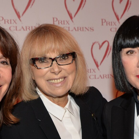 Tina Kieffer (Femme de Coeur 2014), Mireille Darc (Femme de Coeur 2006) et Chantal Thomass, lors de la remise du Prix Clarins 2016 au Pavillon Kléber, le 29 mars 2016 à Paris
