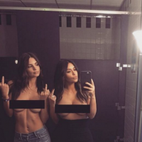 Kim Kardashian et Emily Ratajkowski topless : Un selfie hot et engagé !