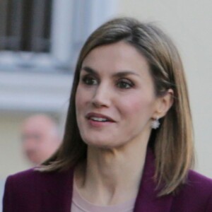 La reine Letizia d'Espagne a pris part le 30 mars 2016 à une réunion de travail de la Fondation BBVA Microfinance à Madrid