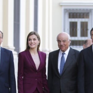 La reine Letizia d'Espagne a pris part le 30 mars 2016 à une réunion de travail de la Fondation BBVA Microfinance à Madrid