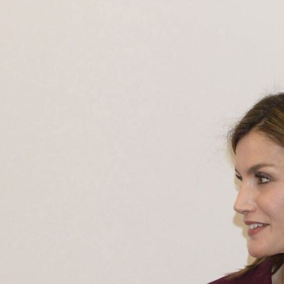 La reine Letizia d'Espagne a pris part le 30 mars 2016 à une réunion de travail de la Fondation BBVA Microfinance à Madrid