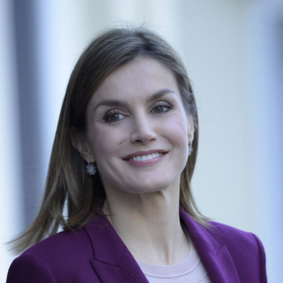 La reine Letizia d'Espagne a pris part le 30 mars 2016 à une réunion de travail de la Fondation BBVA Microfinance à Madrid
