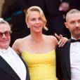 George Miller, Charlize Theron, Tom Hardy - Montée des marches du film "Mad Max : Fury Road" lors du 68e Festival International du Film de Cannes, le 14 mai 2015.