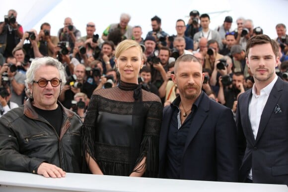 George Miller, Charlize Theron, Tom Hardy, Nicholas Hoult - Photocall du film "Mad Max: Fury Road" lors du 68ème festival international du film de Cannes le 14 mai 2015.