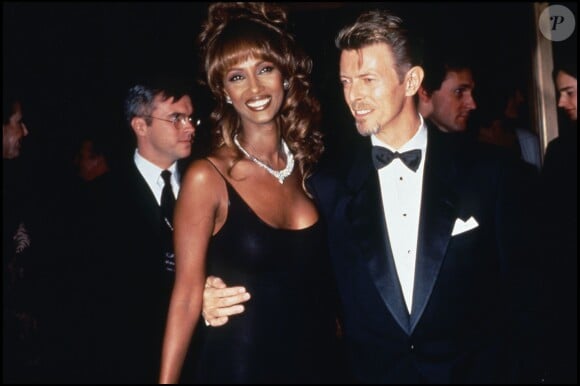 Iman Bowie et David Bowie en février 1994.