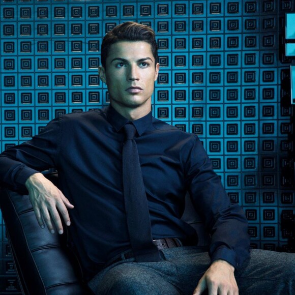 Cristiano Ronaldo jouant les mannequins pour sa marque CR7.