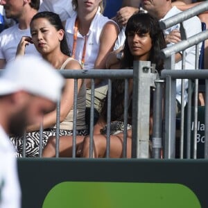 Shy'm a assisté impuissante à la déroute de son compagnon Benoît Paire au troisième tour du Masters 1000 de Miami le 27 mars 2016, battu par Richard Gasquet 6-3, 6-0.