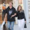 Jonathan Cheban et sa compagne Anat Popovsky font du shopping à Beverly Hills le 12 Mars 2016.