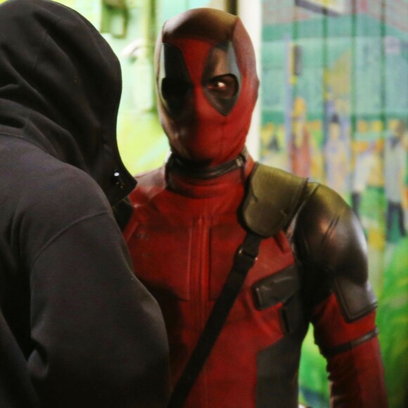 Ryan Reynolds tourne à nouveau des scènes de "Deadpool" à Vancouver, le 5 novembre 2015.