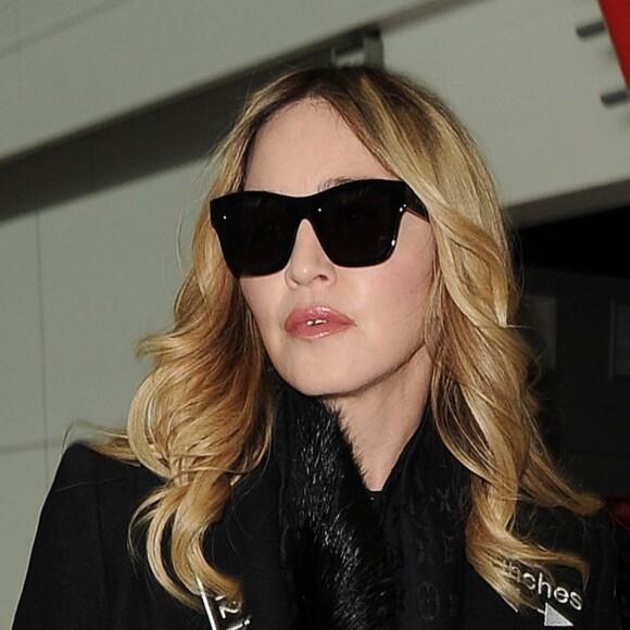 Madonna à l'aéroport d'Heathrow, à Londres, le 7 avril 2016